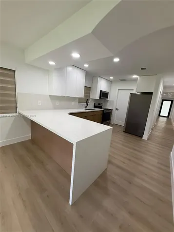 2951 NW 57th Street Miami FL 33142