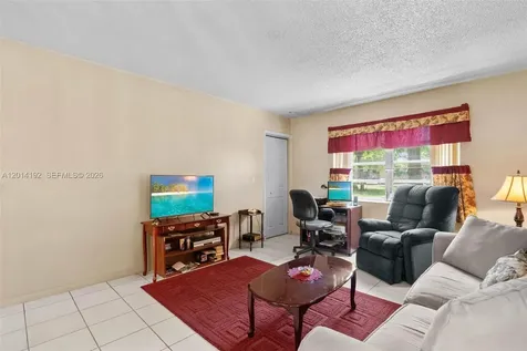 100 Berkley Road Hollywood FL 33024