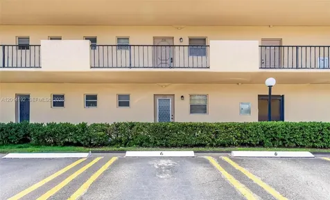 100 Berkley Road Hollywood FL 33024