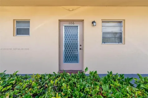 100 Berkley Road Hollywood FL 33024