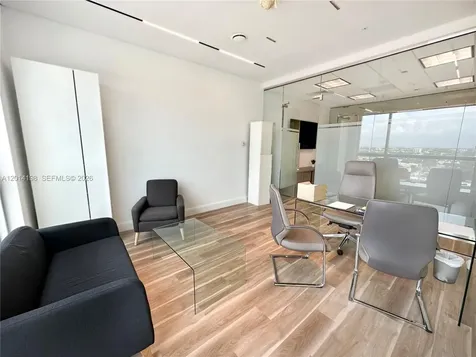 175 SW 7th Street Miami FL 33130