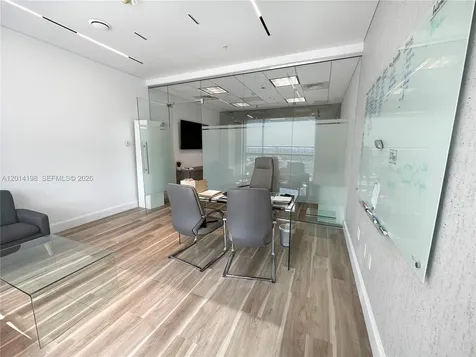 175 SW 7th Street Miami FL 33130