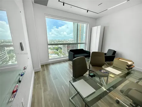175 SW 7th Street Miami FL 33130