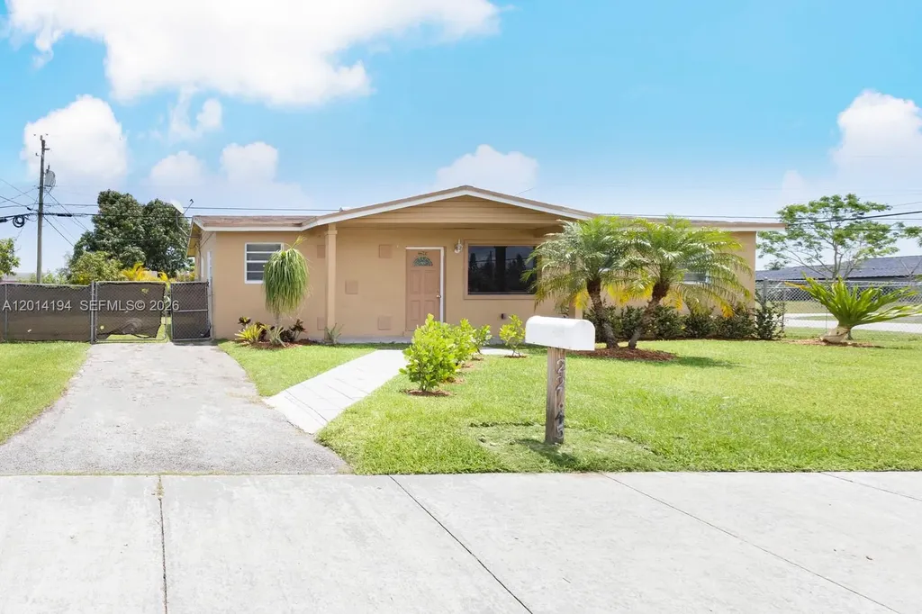 22345 SW 118th Court Miami FL 33170