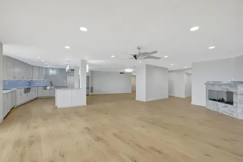 1800 S Ocean Boulevard Lauderdale By The Sea FL 33062