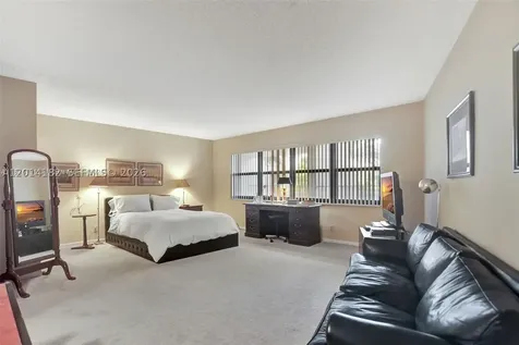 1800 S Ocean Boulevard Lauderdale By The Sea FL 33062