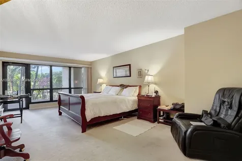 1800 S Ocean Boulevard Lauderdale By The Sea FL 33062