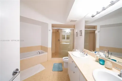 20000 E Country Club Drive Aventura FL 33180