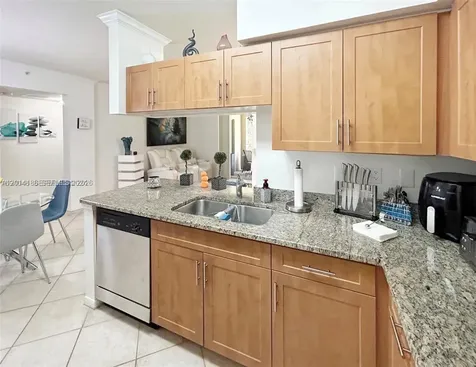 6533 Emerald Dunes Drive West Palm Beach FL 33411