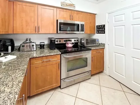 6533 Emerald Dunes Drive West Palm Beach FL 33411