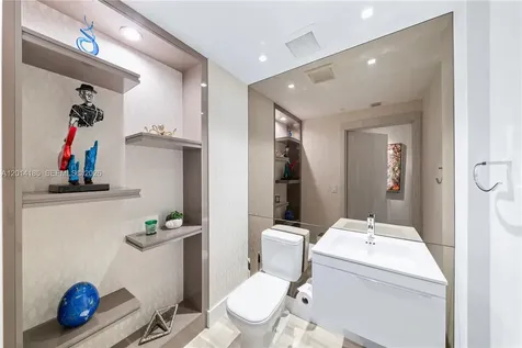 17111 Biscayne Boulevard North Miami Beach FL 33160