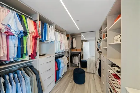 17111 Biscayne Boulevard North Miami Beach FL 33160