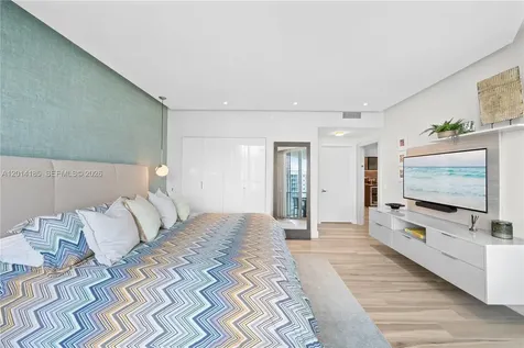 17111 Biscayne Boulevard North Miami Beach FL 33160
