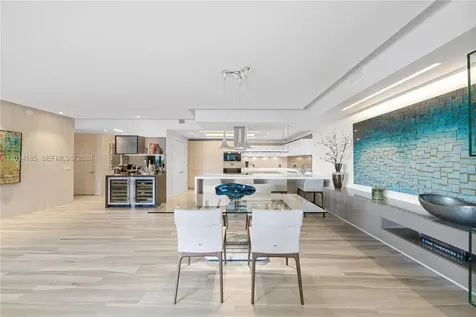 17111 Biscayne Boulevard North Miami Beach FL 33160