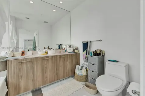 501 NE 31 Miami FL 33137