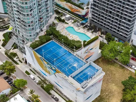 501 NE 31 Miami FL 33137