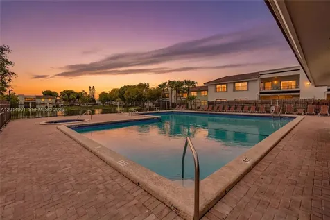 10833 NW 7th Street Miami FL 33172