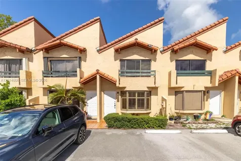 10122 SW 77th Court Miami FL 33156