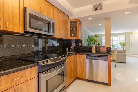 10122 SW 77th Court Miami FL 33156