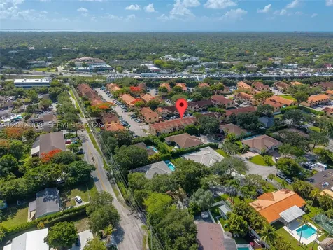 10122 SW 77th Court Miami FL 33156