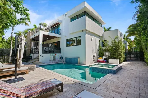 762 Fernwood Road Key Biscayne FL 33149