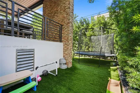 762 Fernwood Road Key Biscayne FL 33149