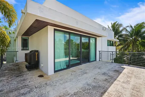 762 Fernwood Road Key Biscayne FL 33149