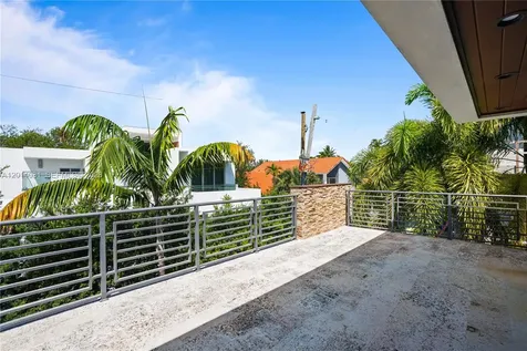 762 Fernwood Road Key Biscayne FL 33149