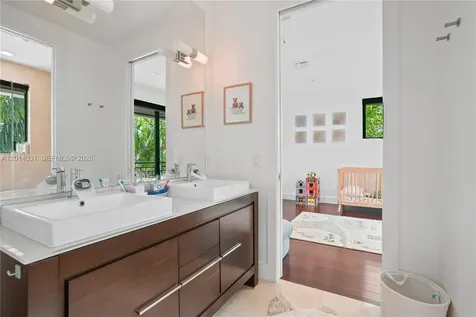 762 Fernwood Road Key Biscayne FL 33149