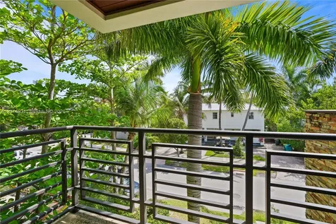 762 Fernwood Road Key Biscayne FL 33149
