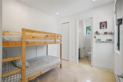 762 Fernwood Road Key Biscayne FL 33149
