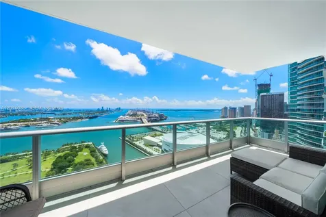 900 Biscayne Boulevard Miami FL 33132