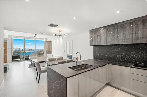 900 Biscayne Boulevard Miami FL 33132
