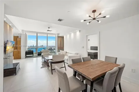 900 Biscayne Boulevard Miami FL 33132