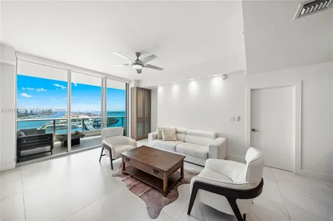 900 Biscayne Boulevard Miami FL 33132