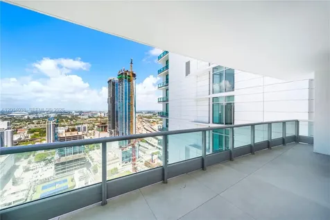 900 Biscayne Boulevard Miami FL 33132