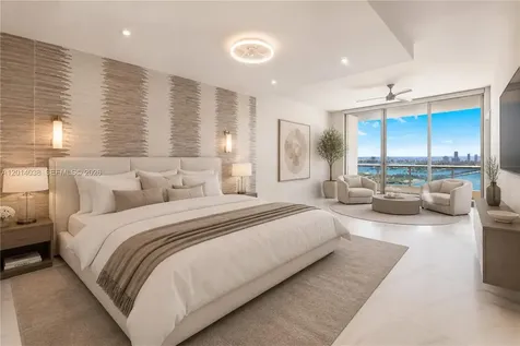 900 Biscayne Boulevard Miami FL 33132