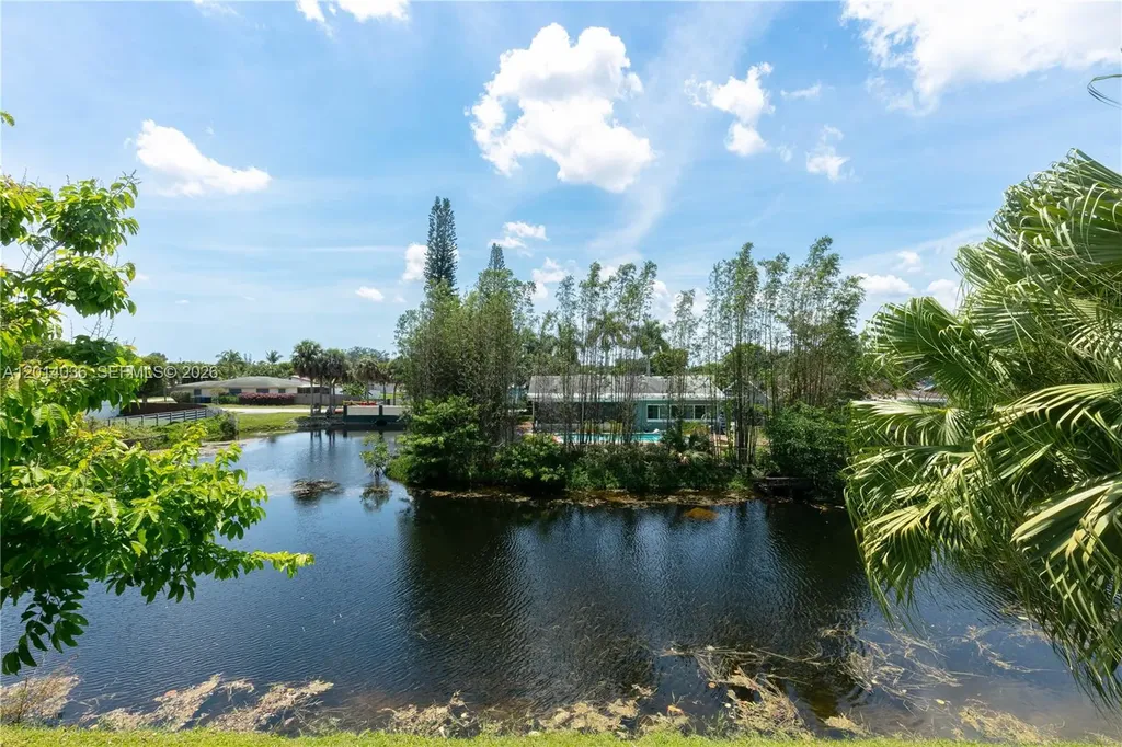 717 Gardens Drive Pompano Beach FL 33069