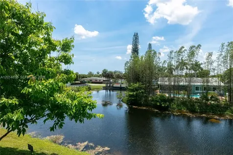 717 Gardens Drive Pompano Beach FL 33069