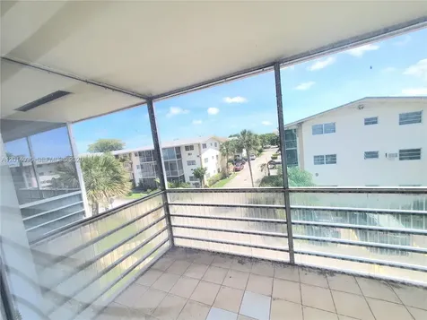 16801 NE 13th Avenue Miami FL 33162