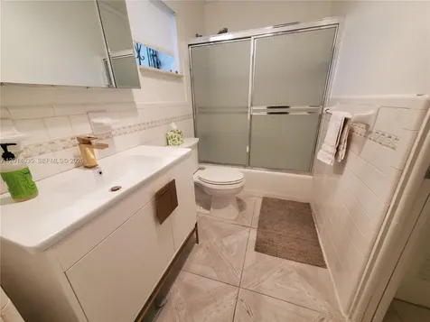 16801 NE 13th Avenue Miami FL 33162