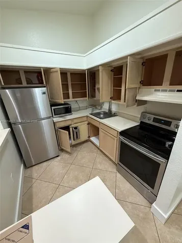 18875 NW 62nd Avenue Hialeah FL 33015