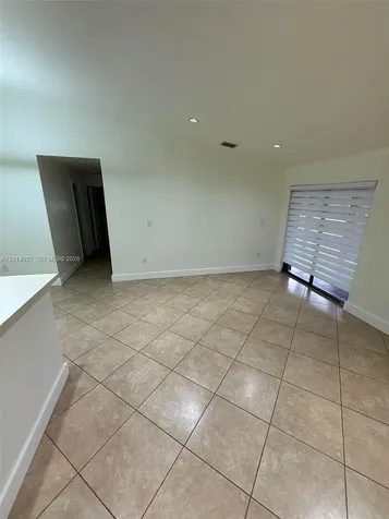 18875 NW 62nd Avenue Hialeah FL 33015