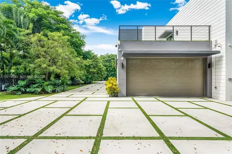 6695 SW 112th Street Pinecrest FL 33156