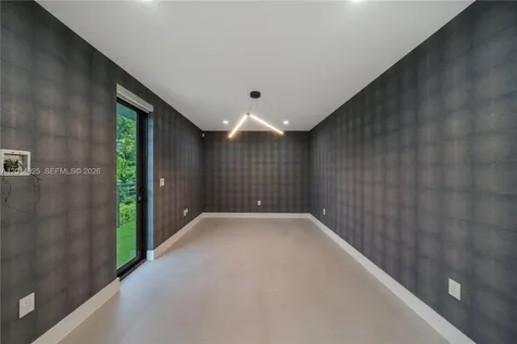 6695 SW 112th Street Pinecrest FL 33156