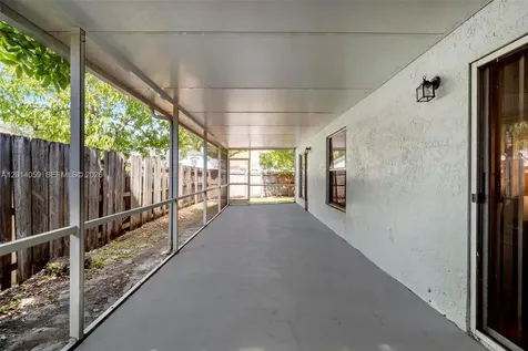 1308 E Glen Oak Road North Lauderdale FL 33068