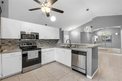 1308 E Glen Oak Road North Lauderdale FL 33068