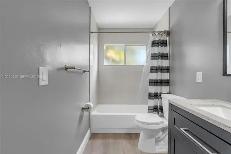 1308 E Glen Oak Road North Lauderdale FL 33068
