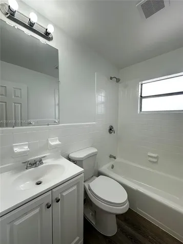 5841 SW 36th Court Davie FL 33314