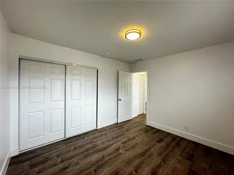 5841 SW 36th Court Davie FL 33314